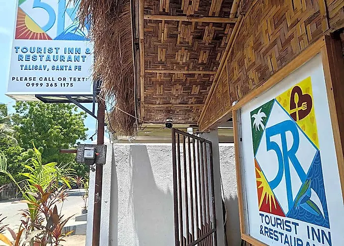 Hotel 5r Tourist & Restaurant 2*