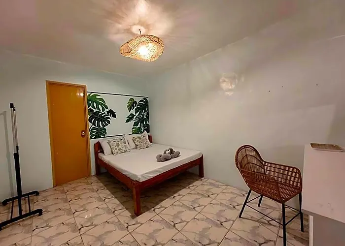 Hotel 5r Tourist & Restaurant Santa Fe (Cebu)